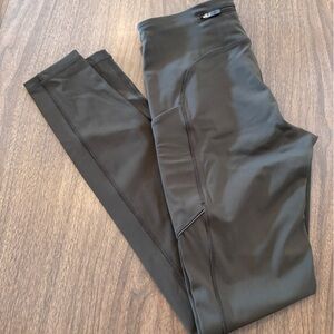 Lulu size 6 legging